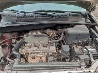 A picture of 2002 Toyota Sienna On God