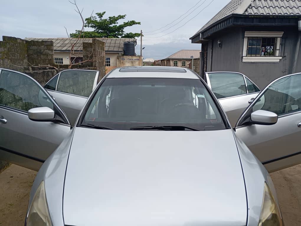A picture of Honda EOD 2006 V6