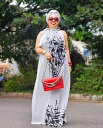 A picture of Long descent dresses