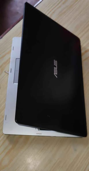 A picture of ASUS