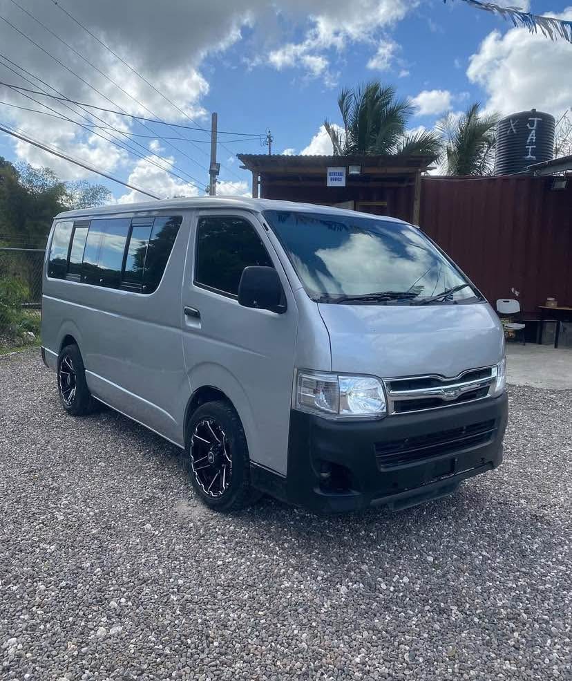 used toyota hiace