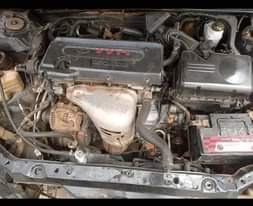 A picture of Toyota Camry 2003 4 plugs Engine Engine and Gear ok