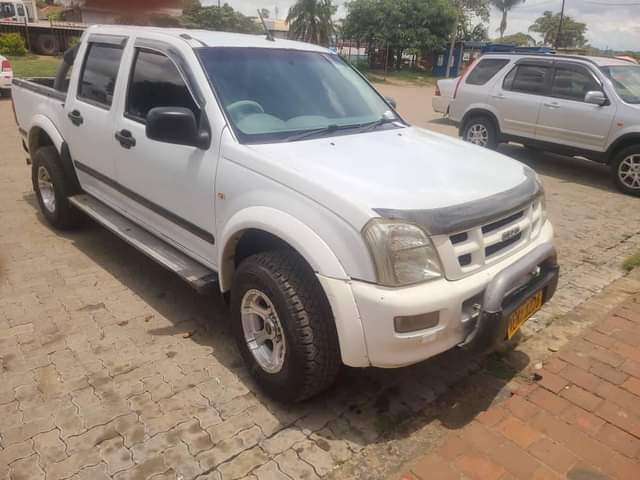 classifieds/cars isuzu