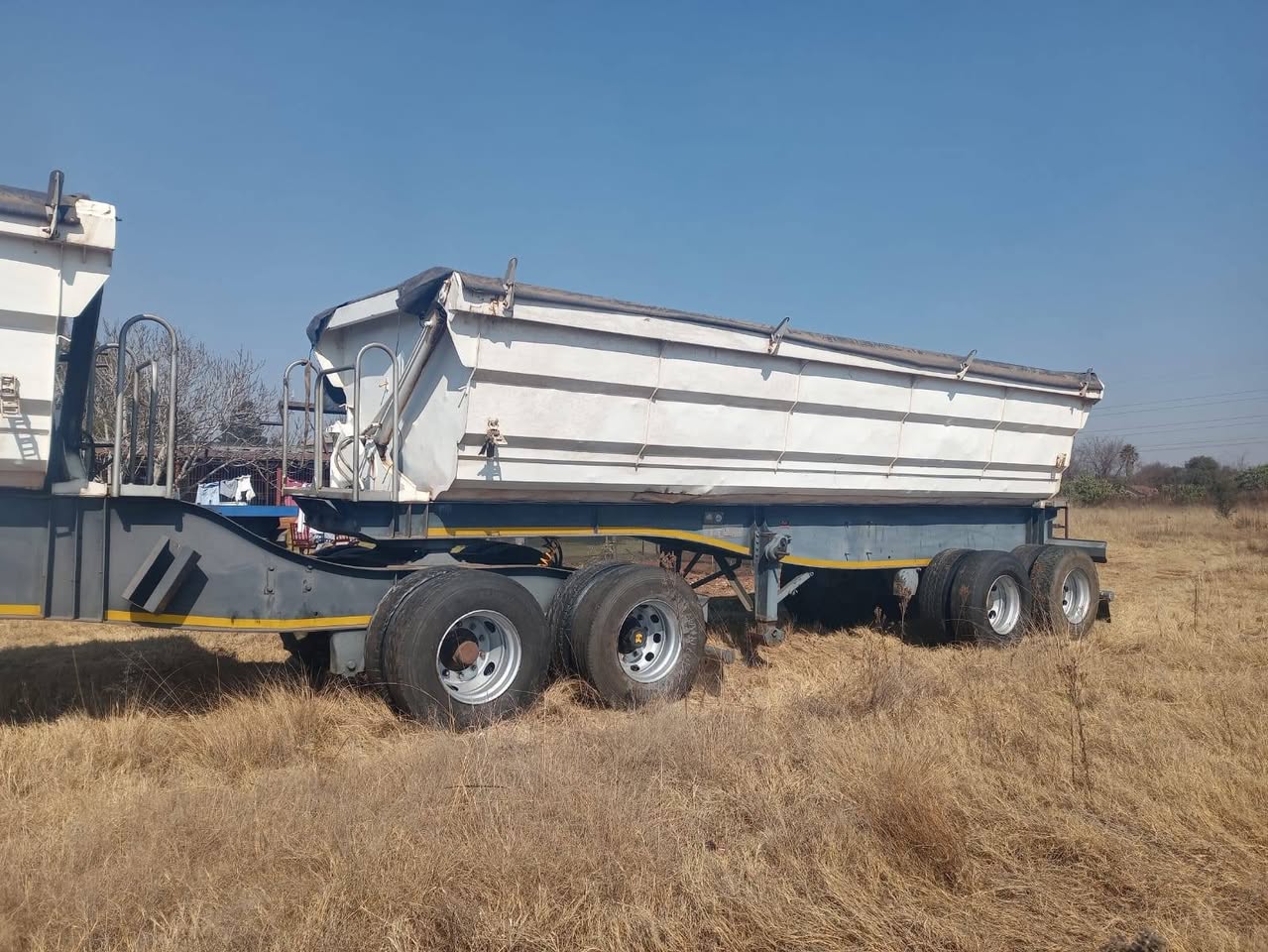 tipper truck