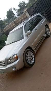 A picture of 2006 Highlander 3 roll seater Belgium grade super clean in