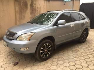 A picture of 2006 Lexus RX330 Base
