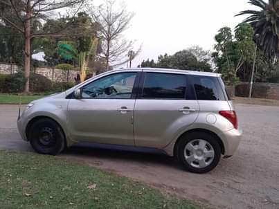 used toyota ist