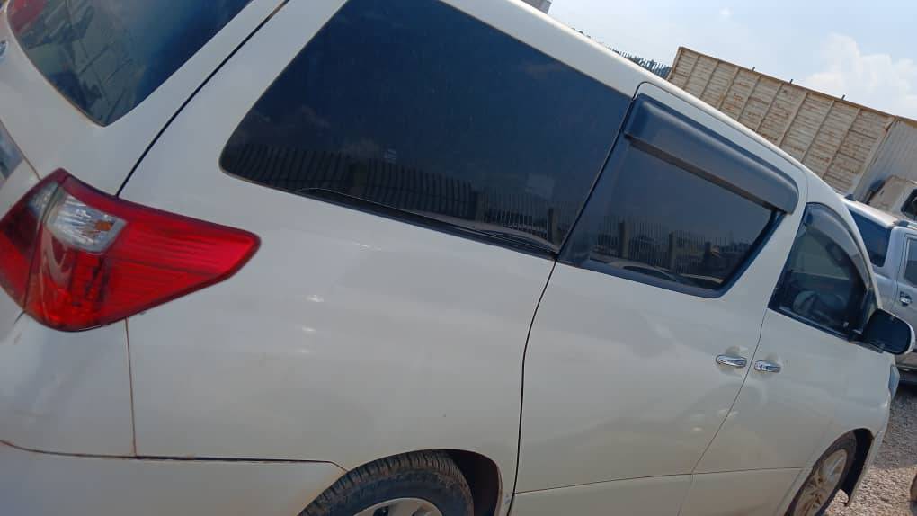 A picture of Toyota alphard