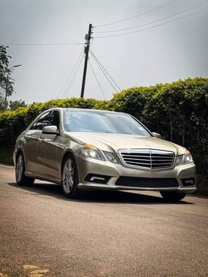 A picture of Mercedes Benz