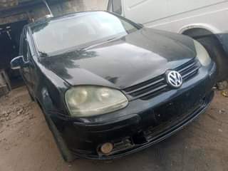 A picture of Golf 5 2004 model