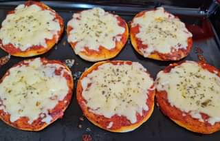 A picture of Pizza mini pizza lasagne cutless