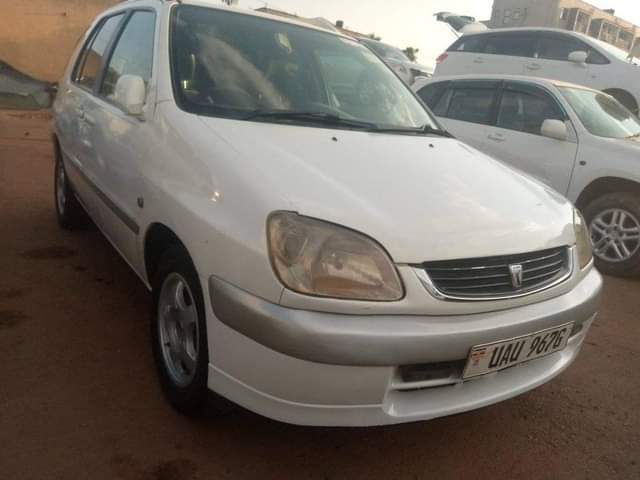 A picture of Toyota raum