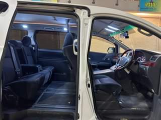 A picture of Toyota Vellfire