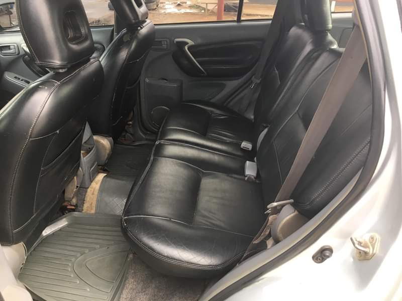 A picture of Fastest finger Toks standard Toyota RAV4 2003 Buy and drive