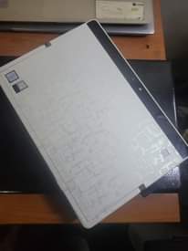 A picture of Nice looking original UK used HP elitebook x2 1012 core