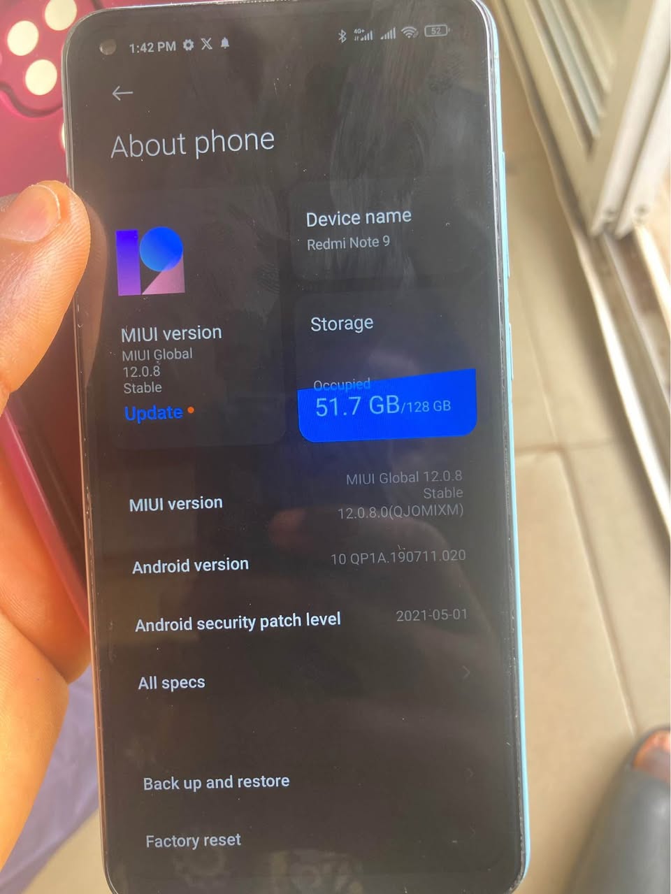 A picture of Redmi note 9