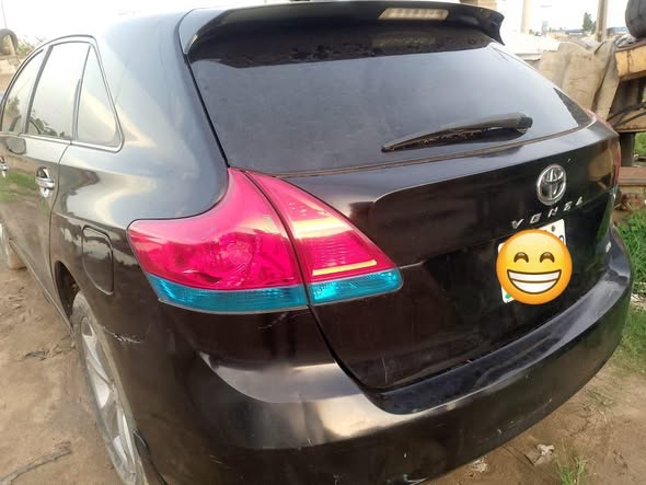 A picture of Toyota venza 2010 V6