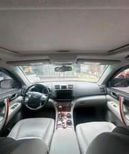 A picture of DIRECT TOKUNBO 2012 TOYOTA HIGHLANDER SPORT Sunroof Remote Key entry