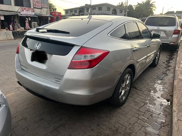 A picture of Honda Crosstour
