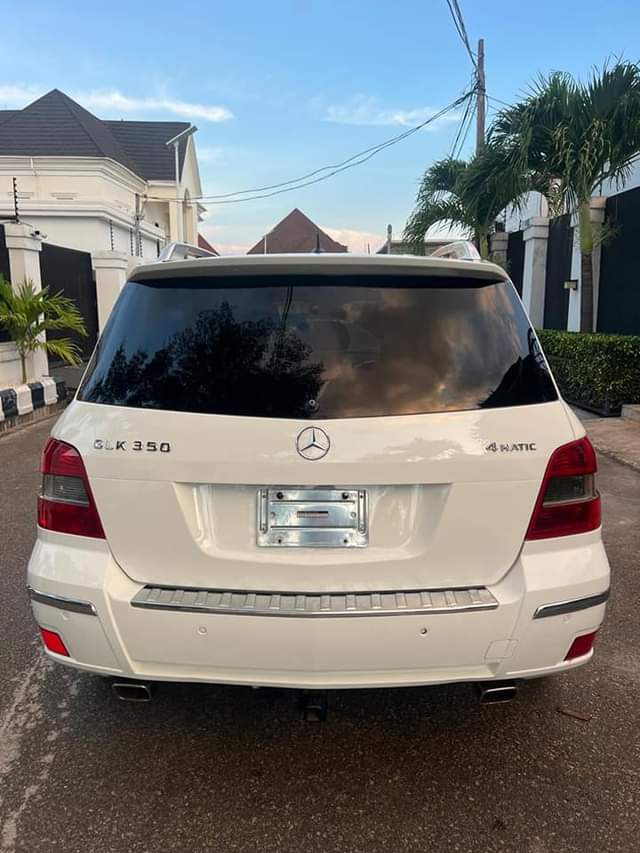 A picture of Benz GLK 350 4matic 2011 Used But Not RegisteredSuper Clean