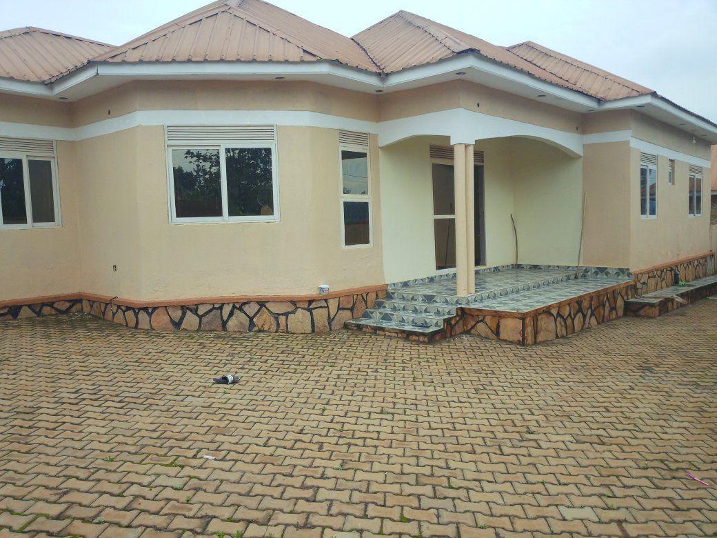 A picture of 0749972835 beautiful house for sale 210m mpererwe kabaga 5bedrooms self