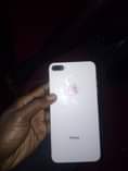 A picture of nauza iphone 8 gb64 bettery 100