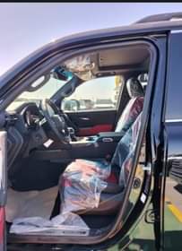 A picture of Toyota land cruiser 2023 zero km bullet proof