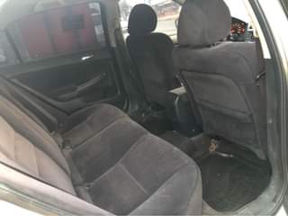 A picture of Honda Accord 05
