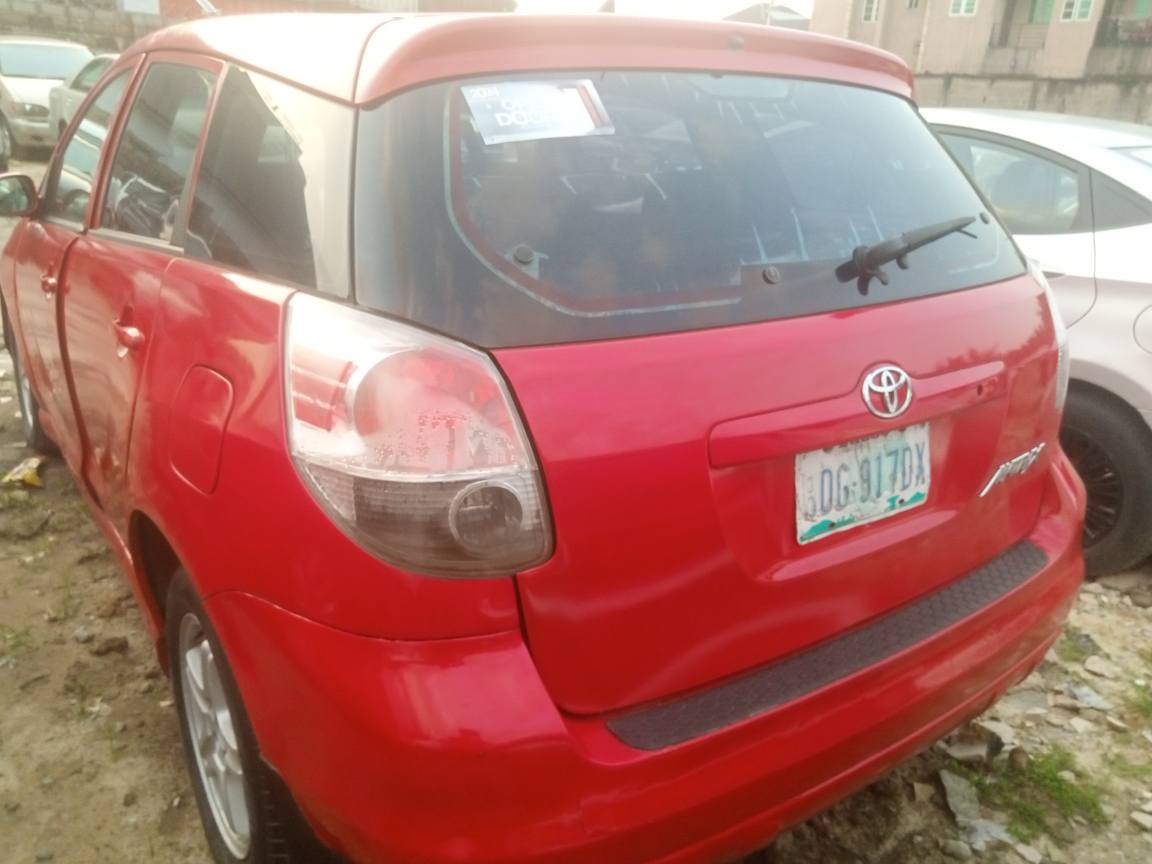 A picture of DISTRESS DISTRESS DISTRESS TOYOTA MATRIX 2004 MODEL