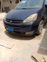 A picture of Toyota sienna 05
