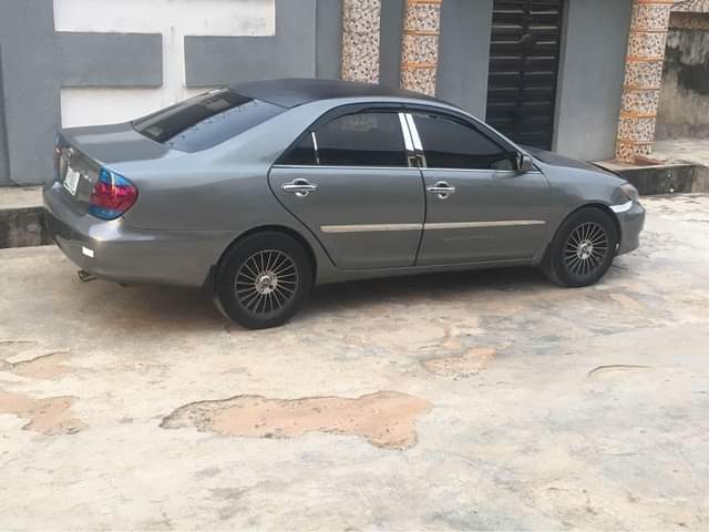 A picture of 2006 Camry