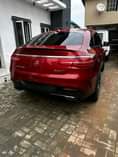 A picture of Stop playing Christmas promo Toks grade Mercedes Benz GLE450 4MATIC