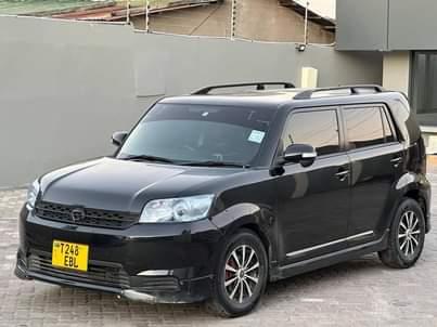 A picture of Toyota Rumion EBL Black