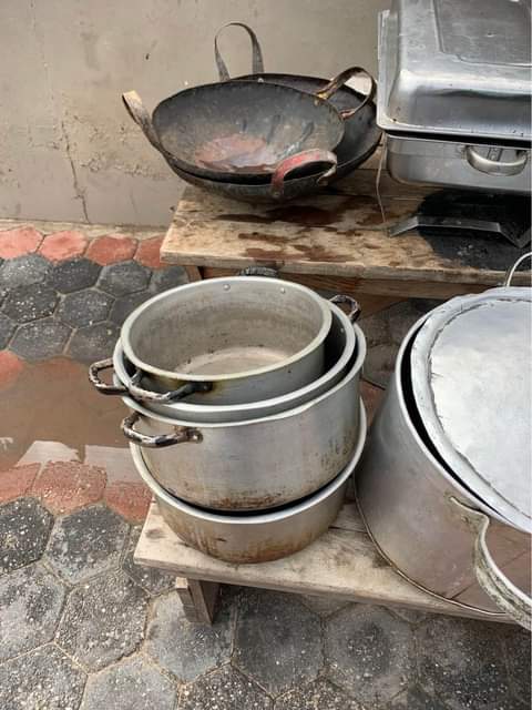 pots