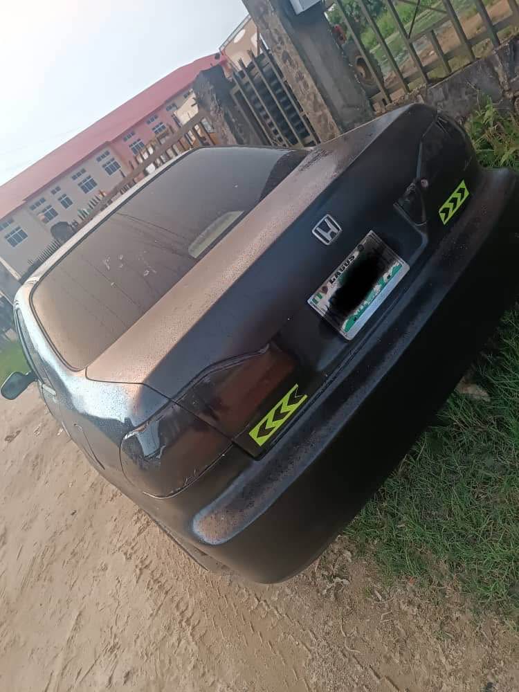 A picture of HONDA ACCORD 2000 MODEL