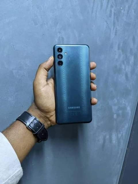A picture of Samsung a04s gb128