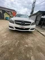 A picture of Mercedes Benz c300 car