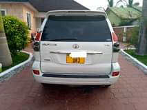 A picture of Toyota Land Cruiser PRADO