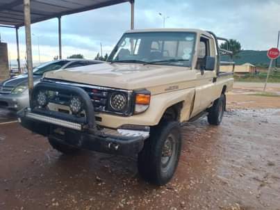 toyota land cruiser