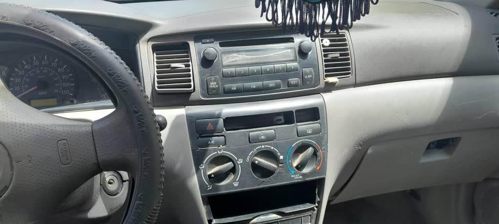 A picture of Distress 2006 Toyota Corolla.09069437672
