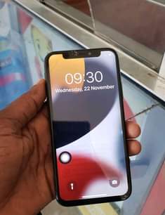 A picture of Iphone x wifi only