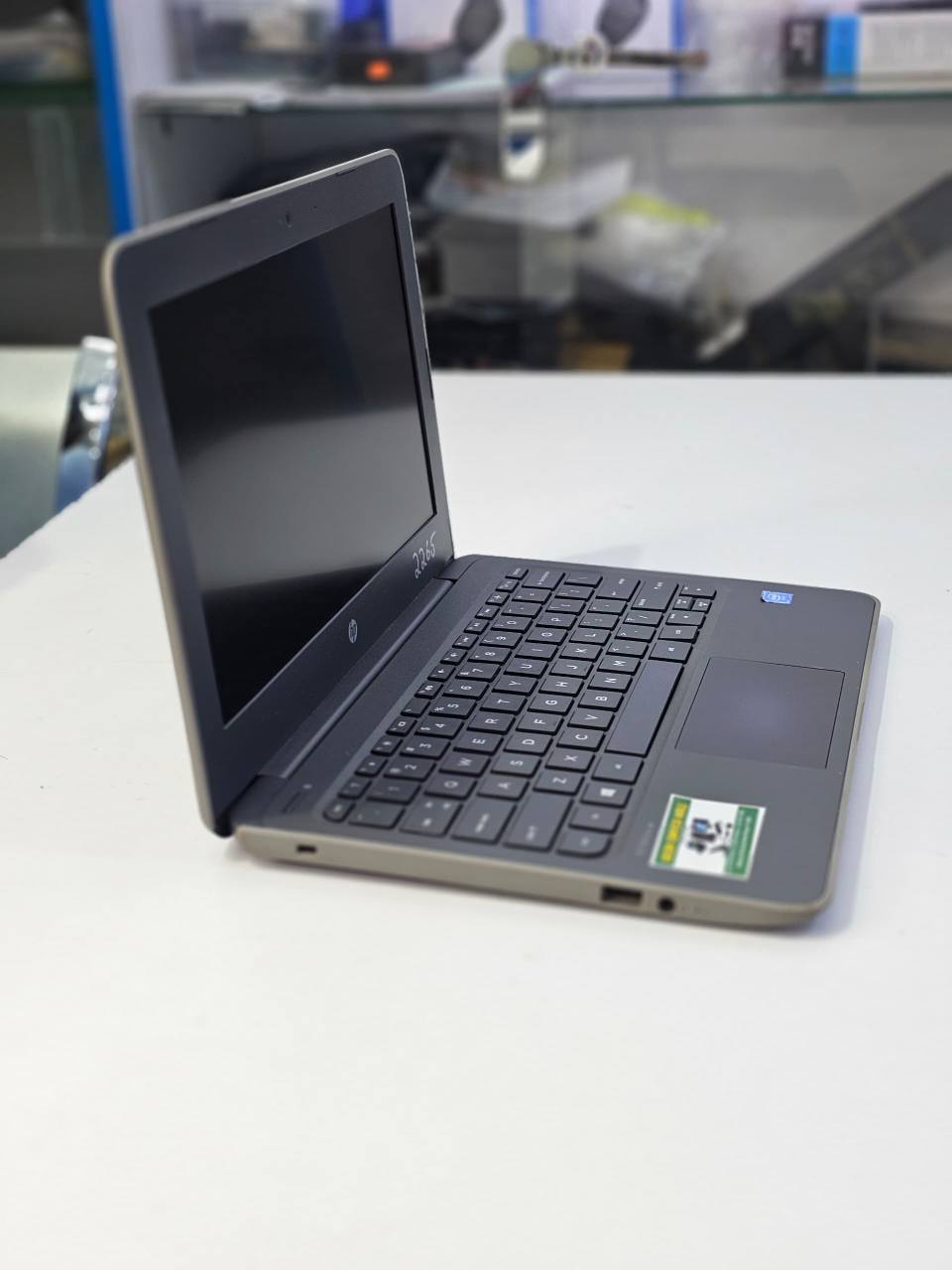 A picture of Hp streambook G4