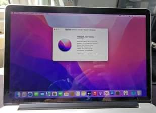 A picture of Apple MacBook pro Retina 2015 core i7 Ram 16GB SSD