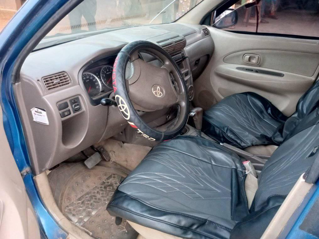 A picture of Toyota avanza 2006 buy and travel engine and gear AC