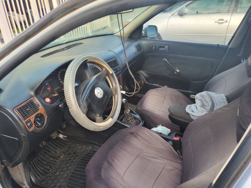 A picture of 2003 Volkswagen GOLF 4 Manual drive AC need attention first