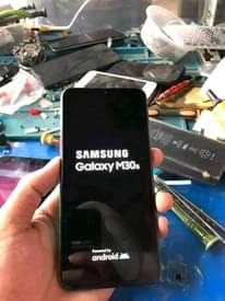A picture of We sell and repair phones