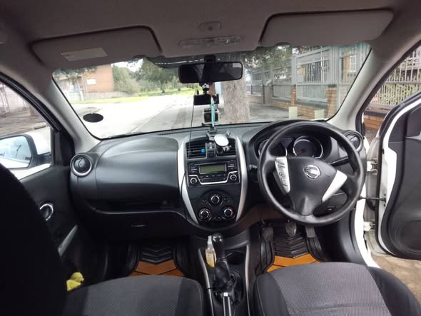 nissan almera