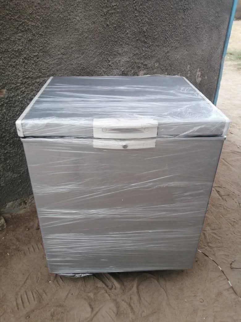 classifieds/fridges