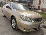 A picture of Toyota Camry XLE 2004.