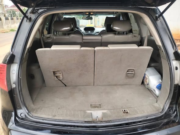 A picture of Acura MDX